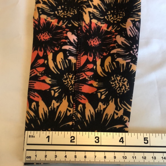 Womens size medium Pop Fit Floral Full Length Leggings - Picture 4 of 9